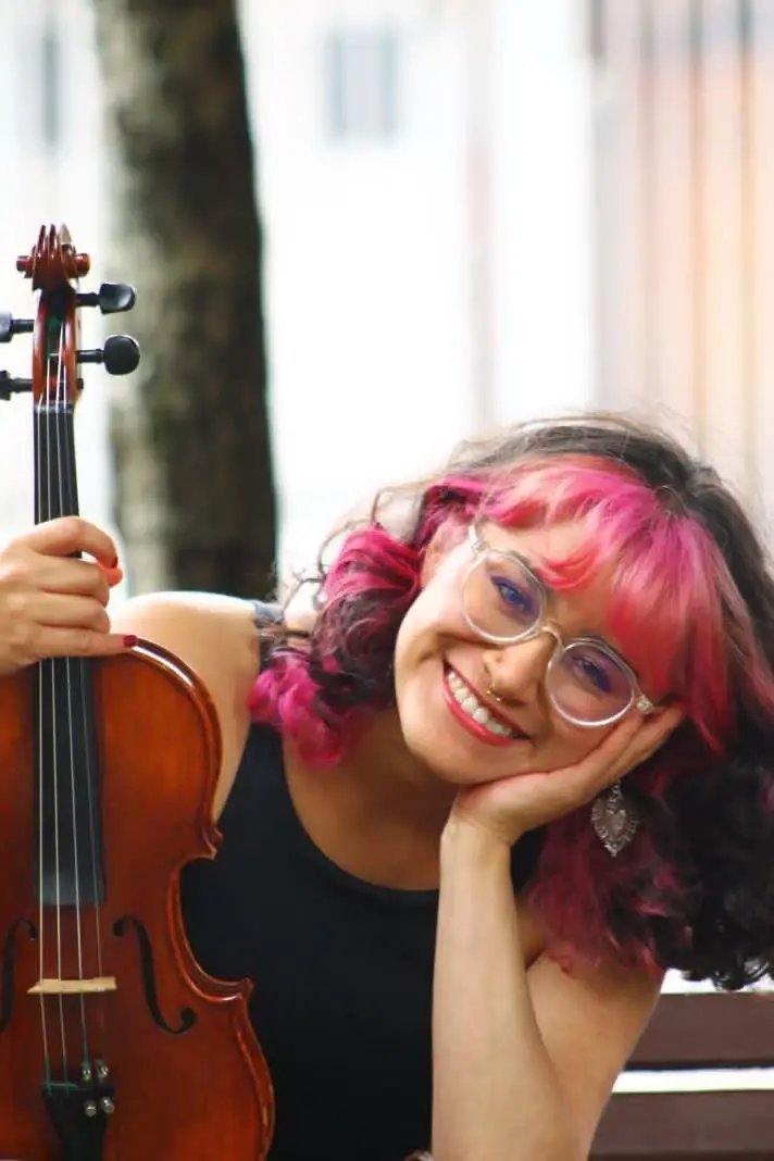 Leila Fernández